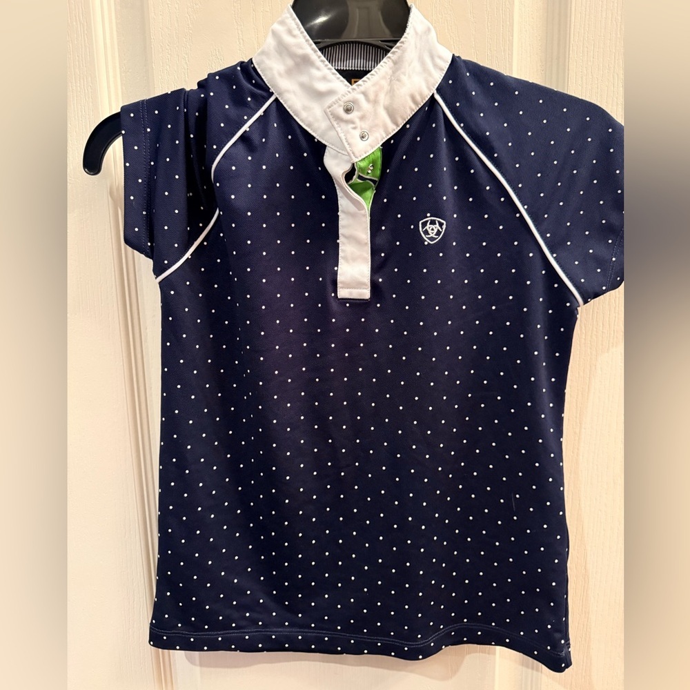Ariat pro series girls Navy Blue Polka Dot Kids Shirt. Size medium (10)